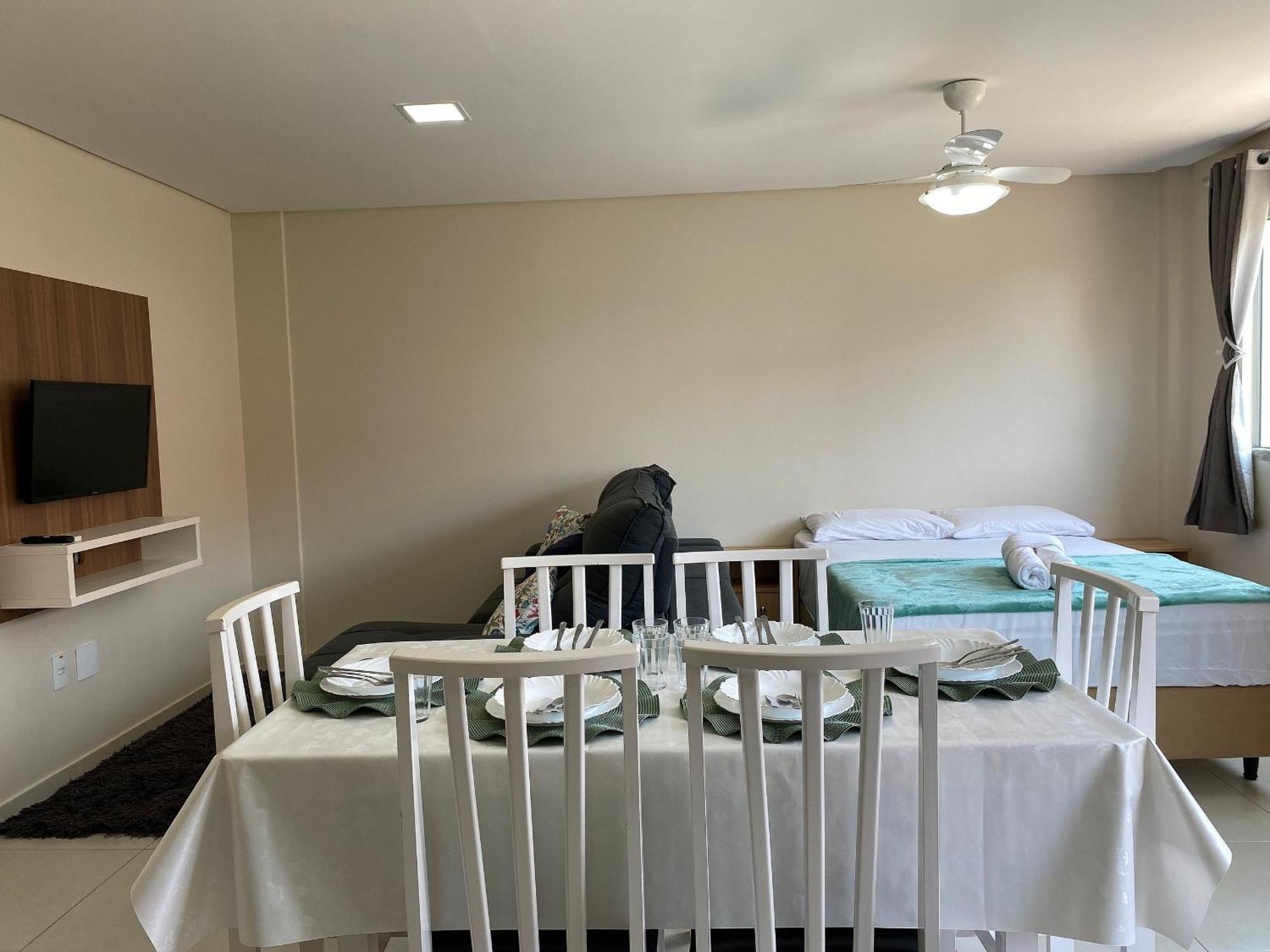 Residencial Maria Julia - Econômicos Com A Estrutura De Bombinhas
